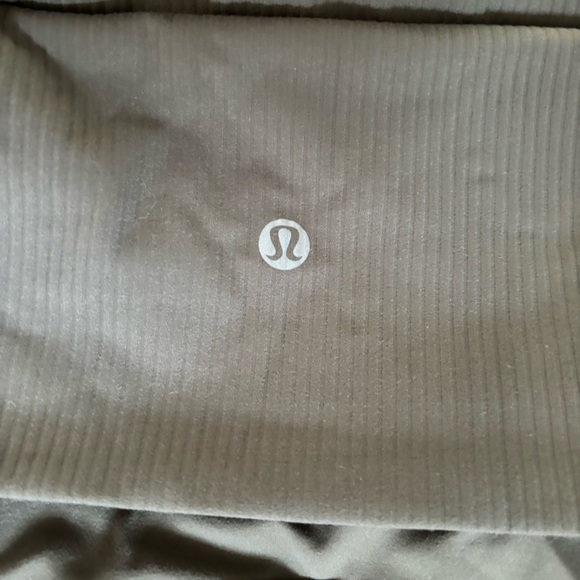 Lululemon joggers - Picture 4 of 6